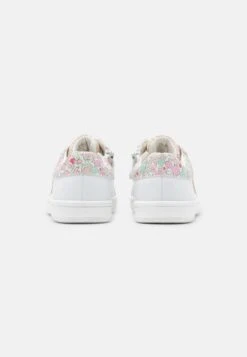 Friboo Disney Mickey Mouse Low Top - Zapatillas - White 10 Friboo Disney Mickey Mouse Low Top - Zapatillas - White -Friboo 25974a7f42c241e1b051a5dc891c4e38