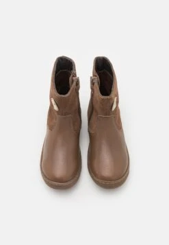 Friboo Botines - Taupe 11 Friboo Botines - Taupe -Friboo 998412e9ee1e4ba6b1cbb6ecc25aa4d9