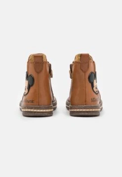Friboo Disney Mickey Mouse - Zip-Up Booties Unisex - Botines - Cognac 10 Friboo Disney Mickey Mouse - Zip-Up Booties Unisex - Botines - Cognac -Friboo a2a5884ac4744fa886c9c68baf755af3